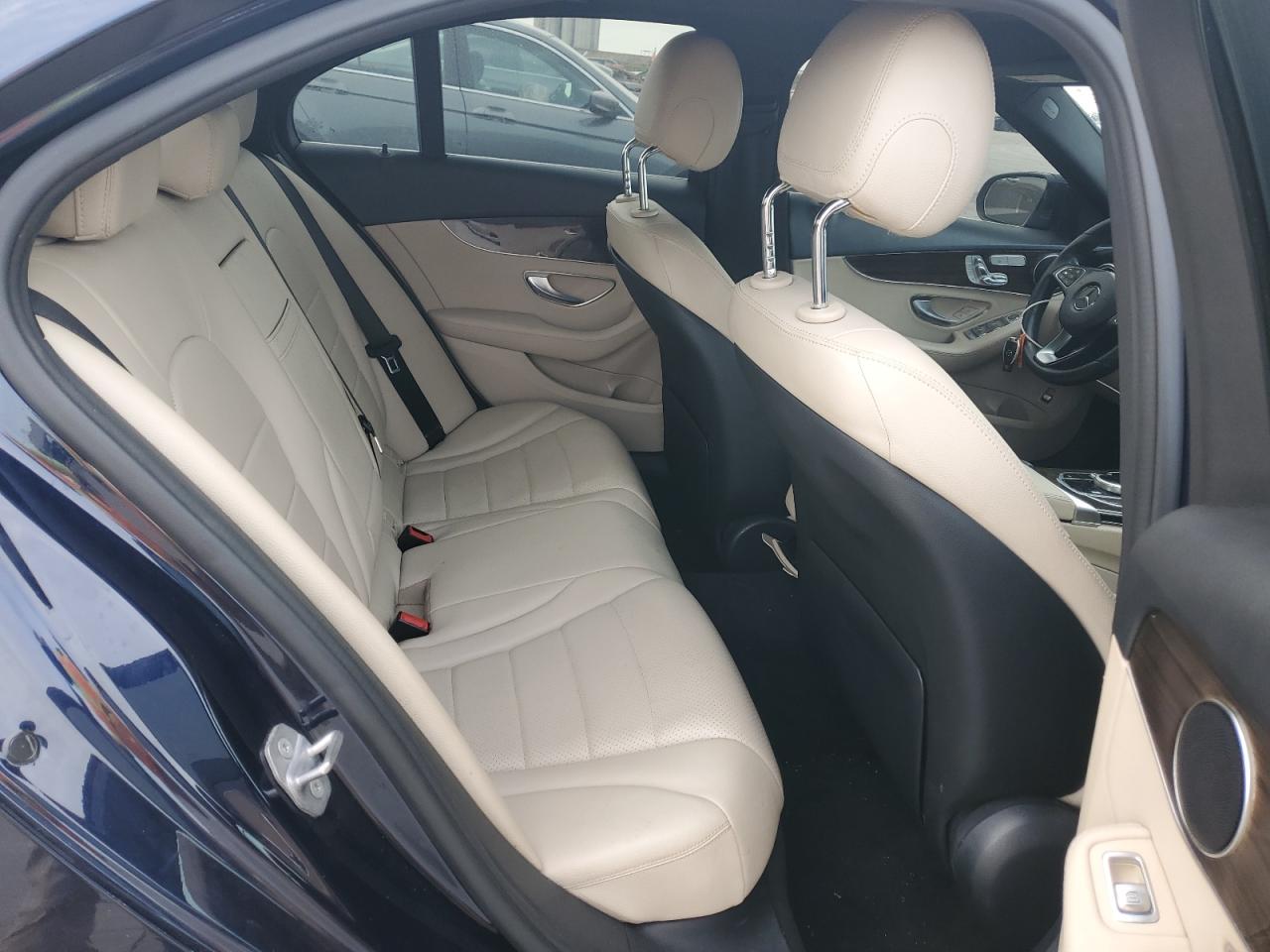 2018 Mercedes-Benz C 300 VIN: 55SWF4JB8JU240401 Lot: 57450775