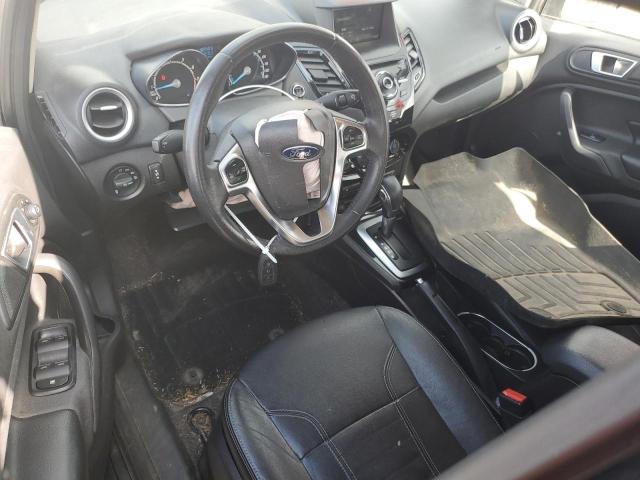  FORD FIESTA 2015 Серый