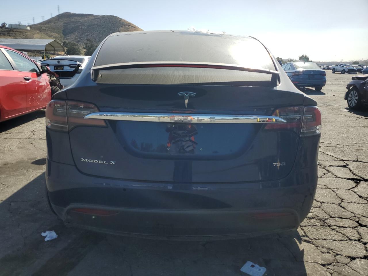 2017 Tesla Model X VIN: 5YJXCDE25HF044564 Lot: 57324205