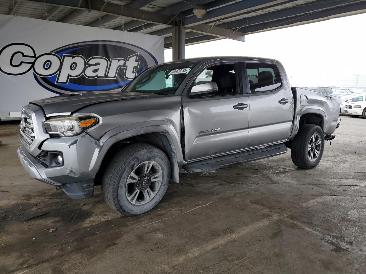 2016 Toyota Tacoma Double Cab იყიდება Hayward-ში, CA - Rear End