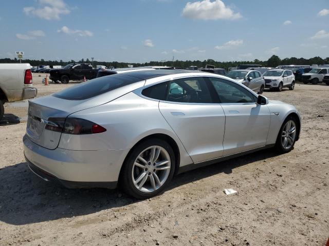  TESLA MODEL S 2015 Серебристый