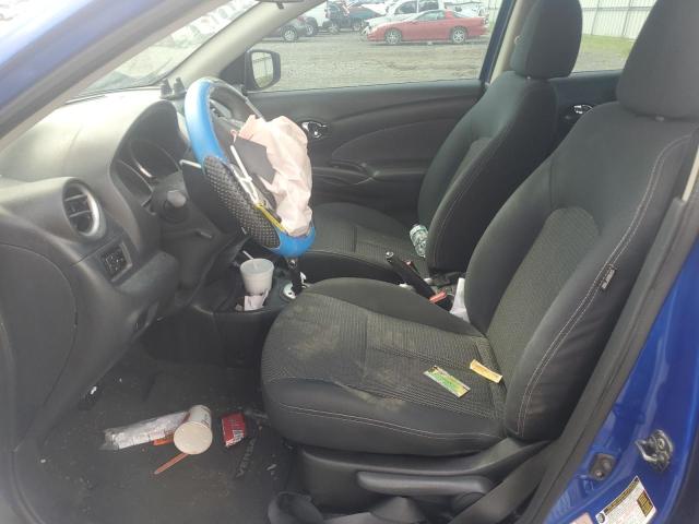  NISSAN VERSA 2015 Синий