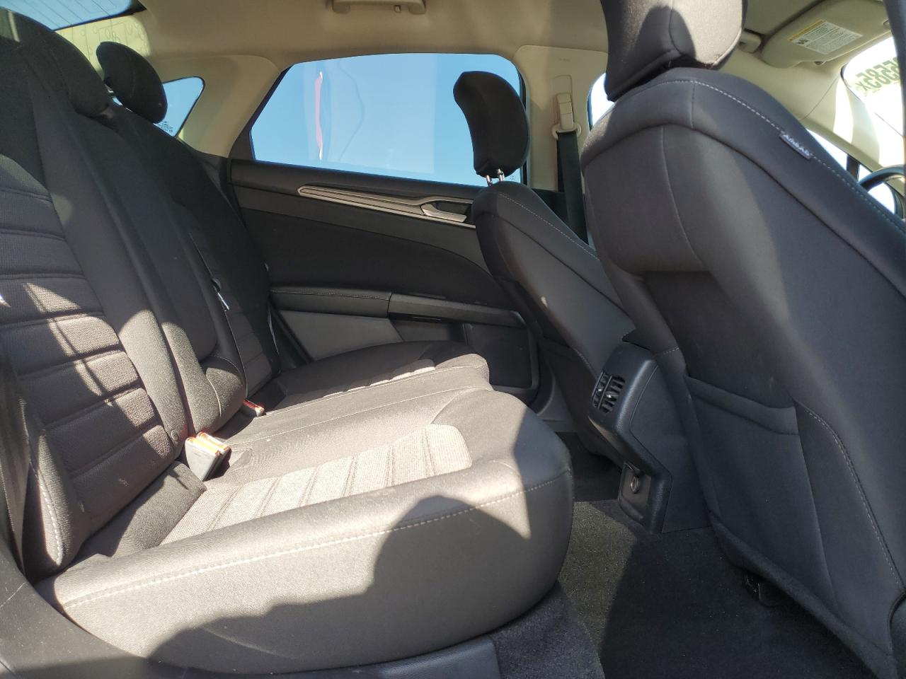 2019 Ford Fusion Se VIN: 3FA6P0LU7KR264006 Lot: 54025585