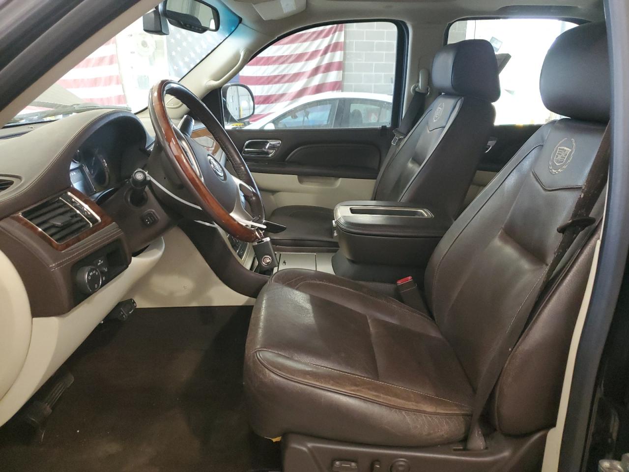 2011 Cadillac Escalade Platinum VIN: 1GYS4DEF6BR193040 Lot: 56910155
