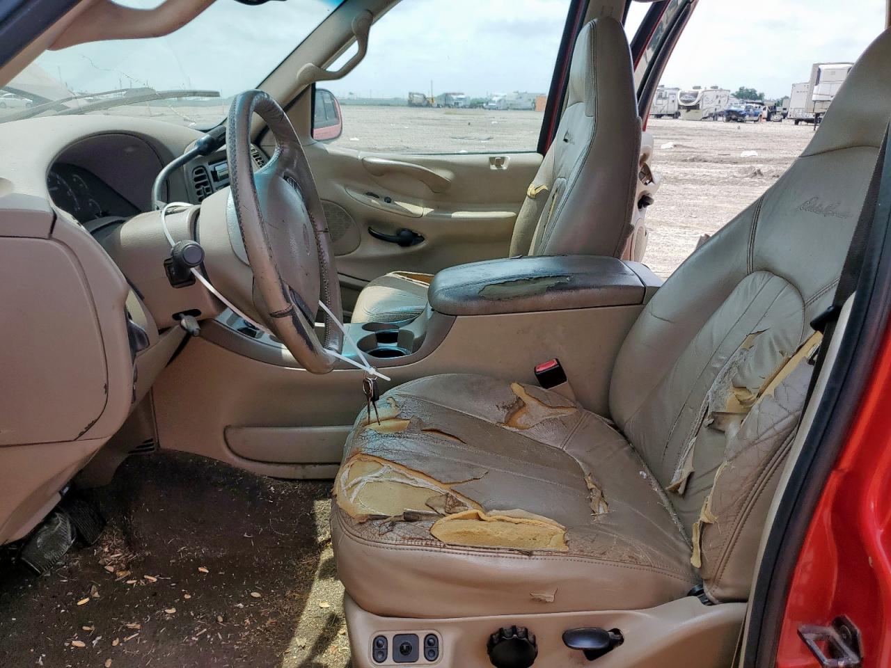 2001 Ford Expedition Eddie Bauer VIN: 1FMRU17L51LA66346 Lot: 56854265