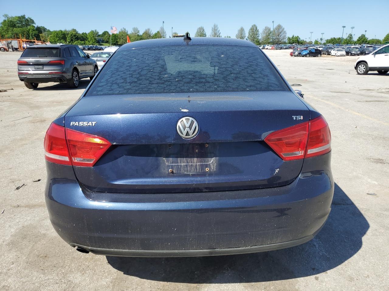 2015 Volkswagen Passat S VIN: 1VWAT7A37FC023003 Lot: 56564865
