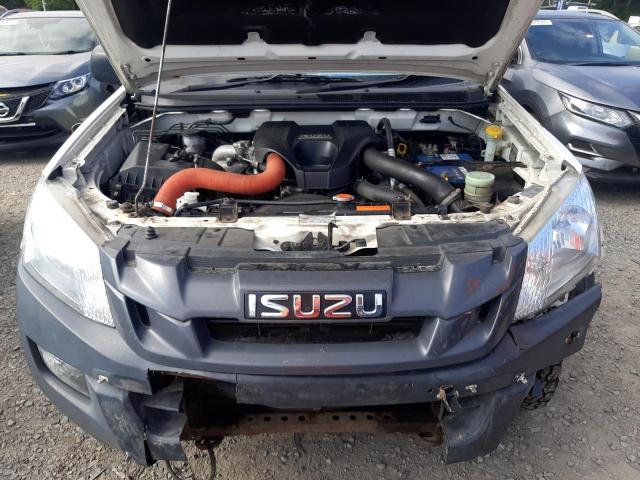 2016 ISUZU D-MAX