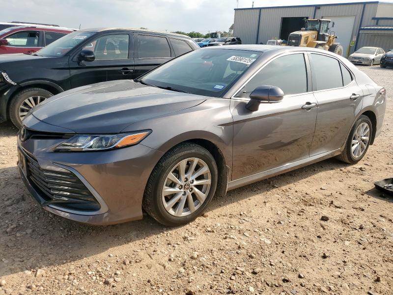 TOYOTA CAMRY LE 2024