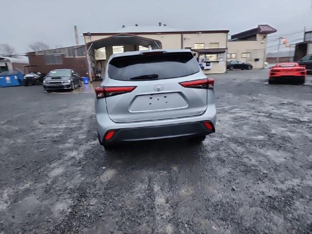  TOYOTA HIGHLANDER 2021 Blue