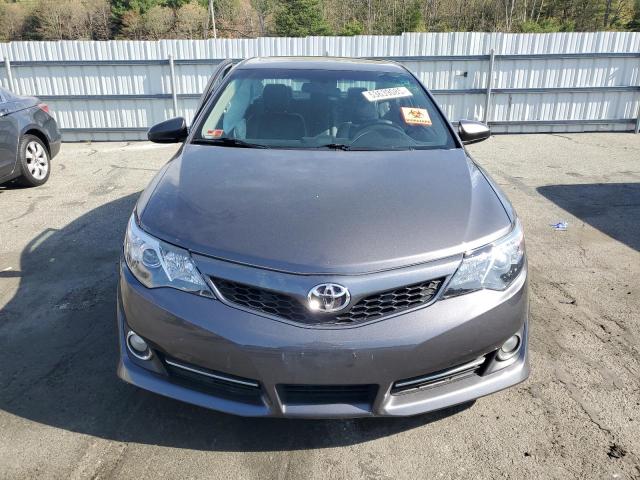 Седани TOYOTA CAMRY 2014 Сірий
