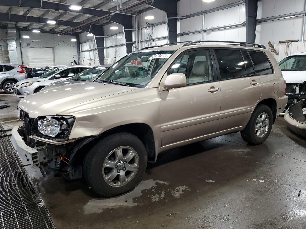2006 Toyota Highlander Limited for Sale in Ham Lake, MN - Front End