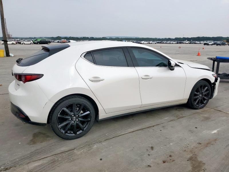  MAZDA 3 2023 White