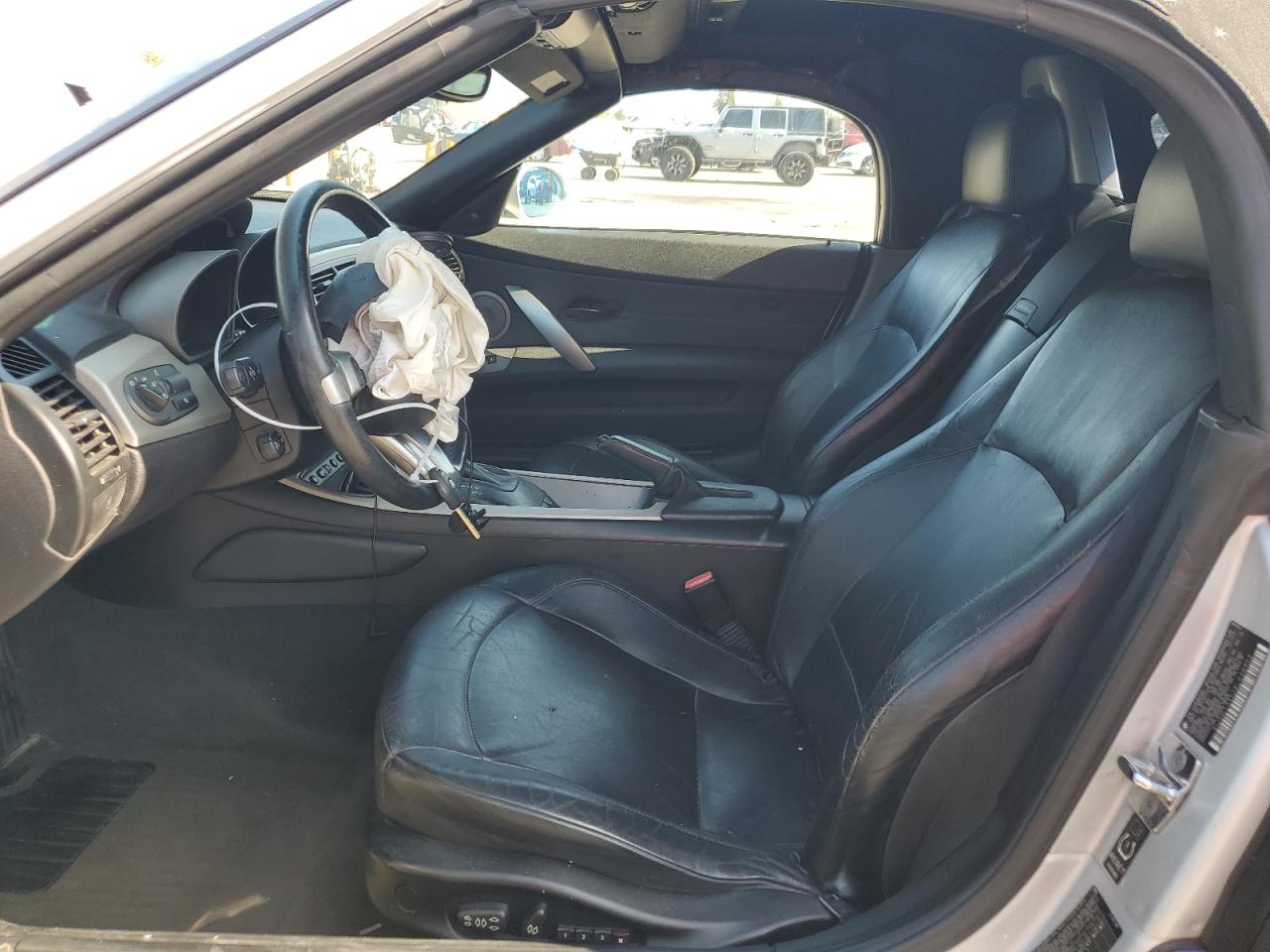 2004 BMW Z4 2.5 VIN: 4USBT33524LS48953 Lot: 56160315