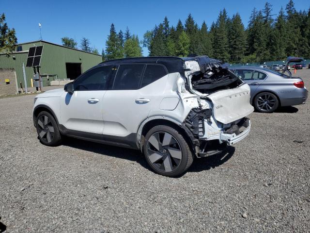  VOLVO XC40 2024 White