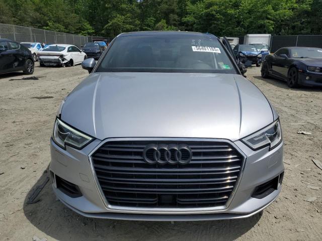  AUDI A3 2018 Серебристый