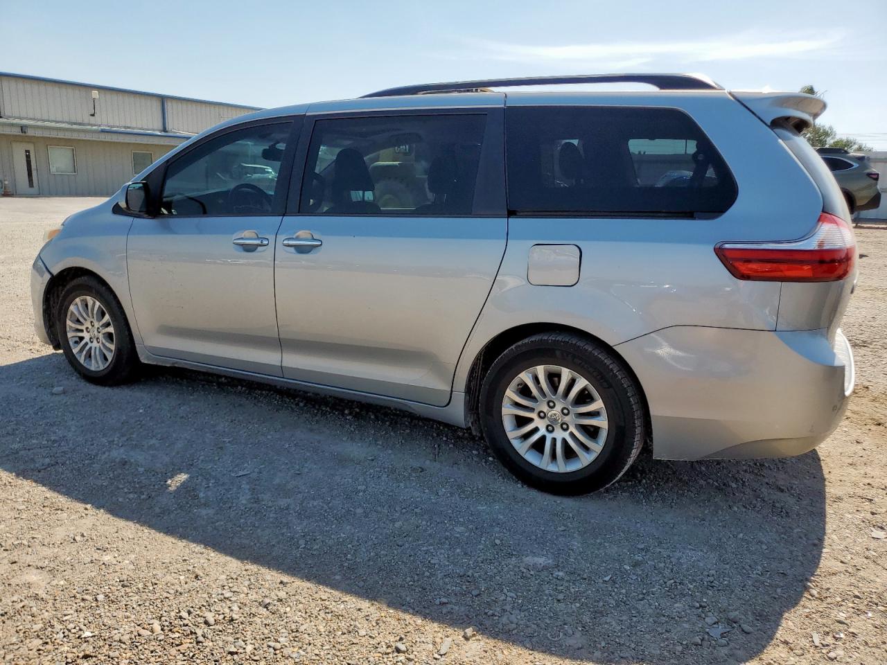 2015 Toyota Sienna Xle VIN: 5TDYK3DC3FS557753 Lot: 56789795