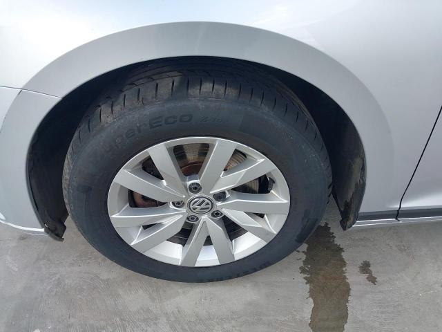 2019 VOLKSWAGEN PASSAT S T