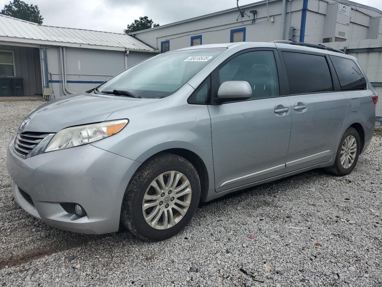 2016 Toyota Sienna Xle იყიდება Prairie Grove-ში, AR - Hail