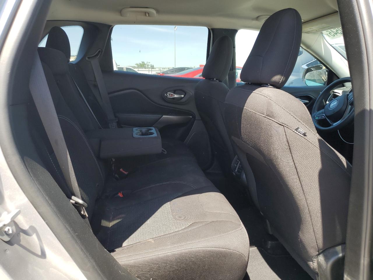 2019 Jeep Cherokee Latitude VIN: 1C4PJLCB7KD416536 Lot: 56890545