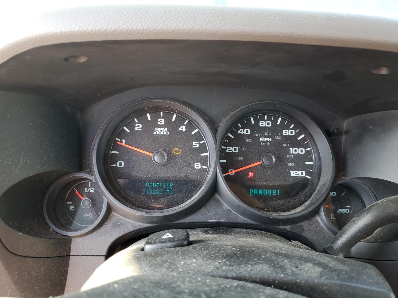 2008 Chevrolet Silverado C1500 VIN: 2GCEC19C381310000 Lot: 56952645