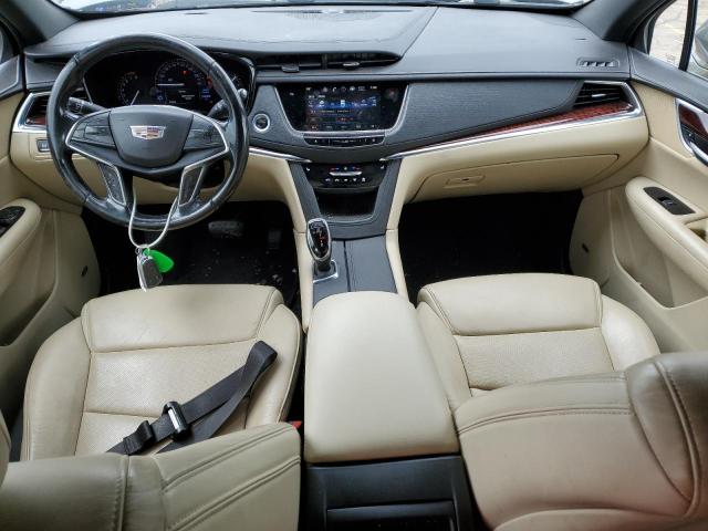 CADILLAC XT5 2019 Silver