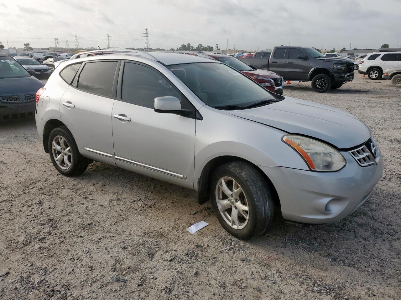 2011 Nissan Rogue S VIN: JN8AS5MT0BW166698 Lot: 56861115