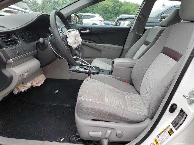  TOYOTA CAMRY 2013 Biały