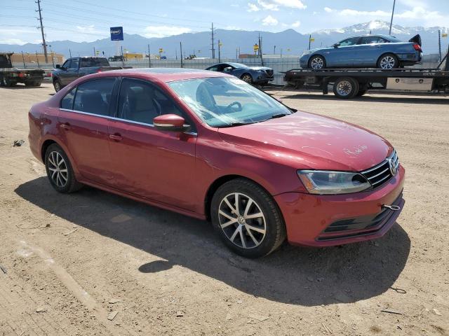  VOLKSWAGEN JETTA 2017 Красный