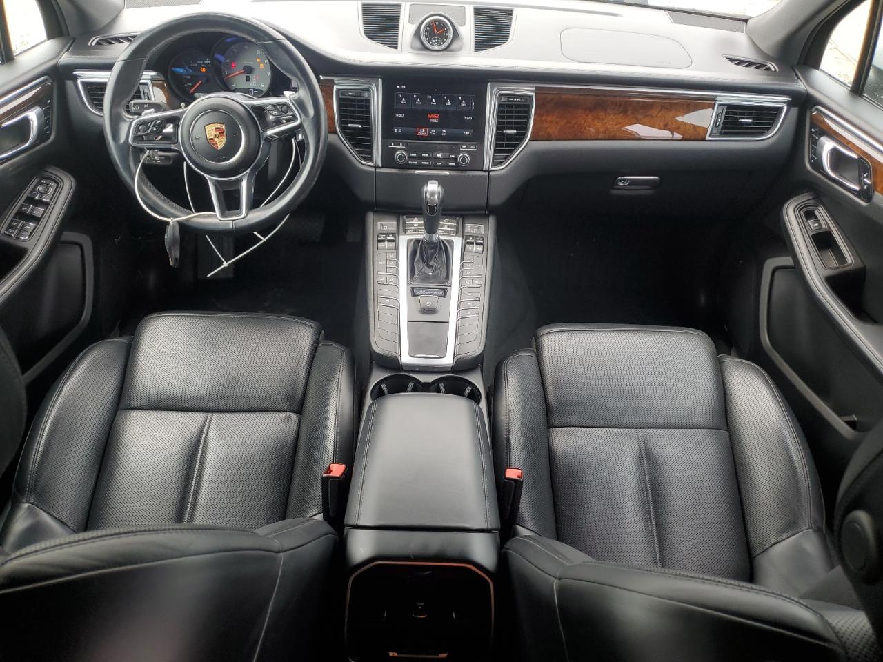 2018 Porsche Macan S VIN: WP1AB2A55JLB32321 Lot: 58345565