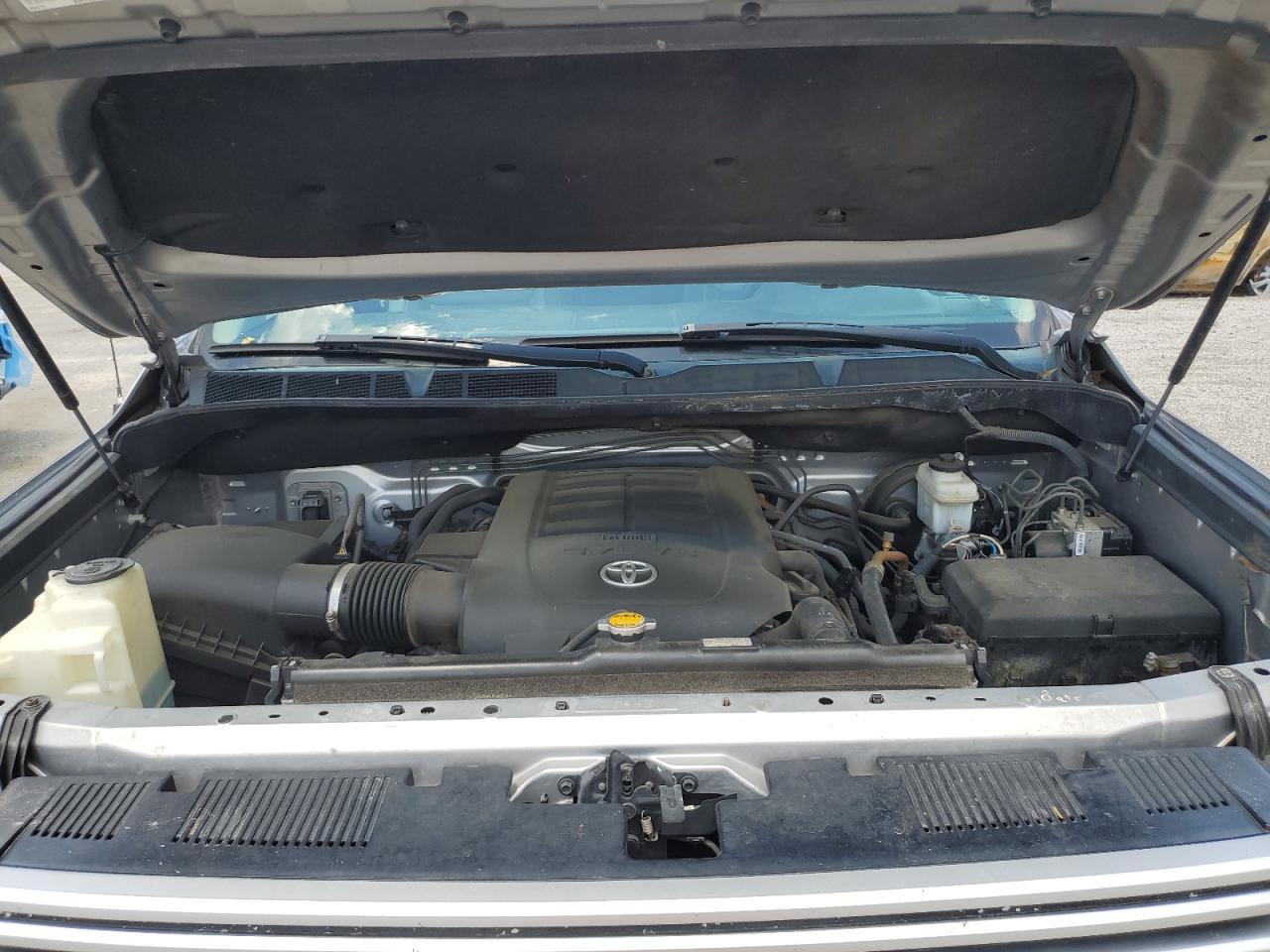 2015 Toyota Tundra Crewmax Limited VIN: 5TFHW5F1XFX418676 Lot: 56924925