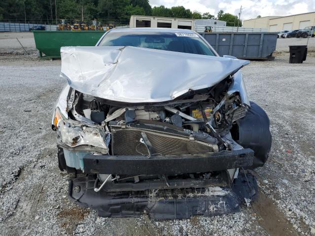  TOYOTA CAMRY 2013 Srebrny