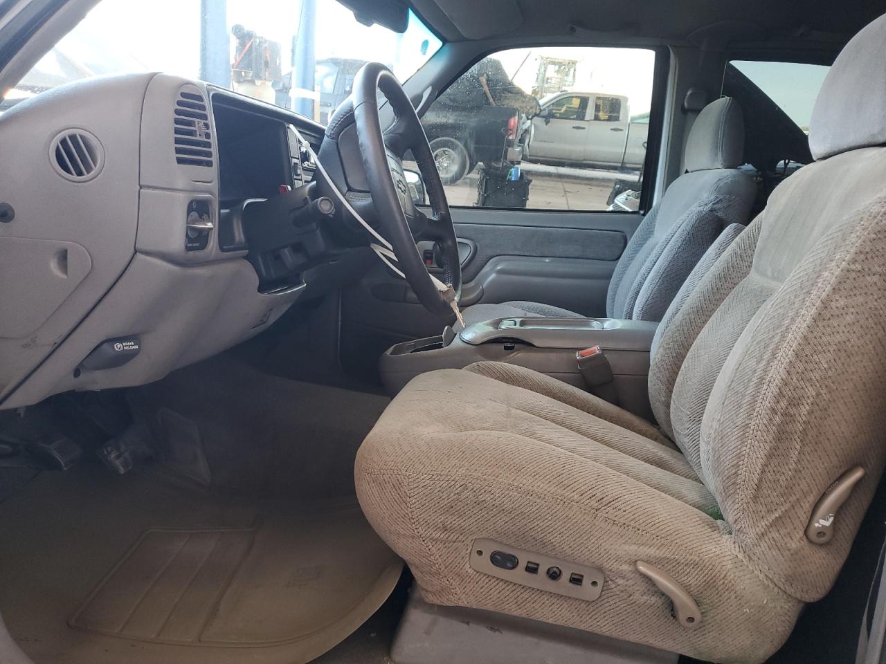 1996 Chevrolet Gmt-400 K1500 VIN: 2GCEK19R6T1249192 Lot: 56954435