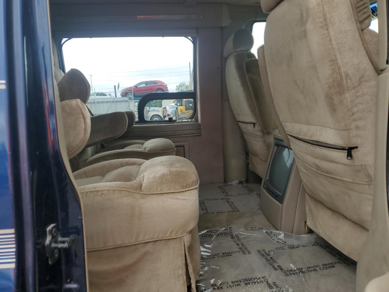 2001 Chevrolet Express G1500 VIN: 1GBFG15R911239338 Lot: 57106595