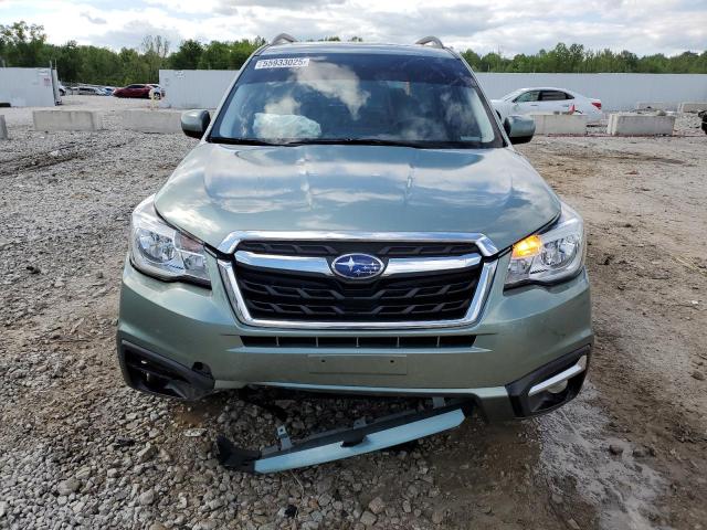 SUBARU FORESTER 2018 Зеленый
