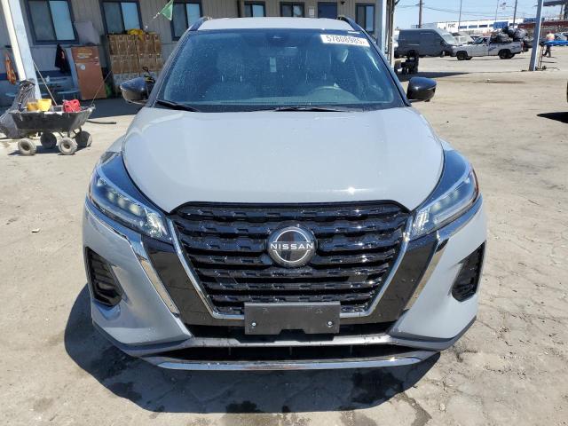  NISSAN KICKS 2024 Серый