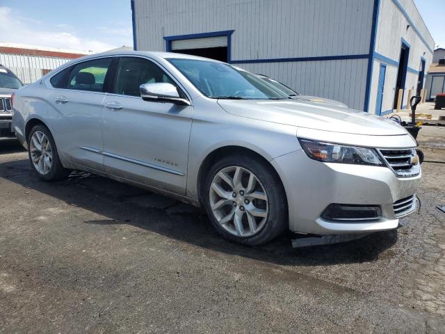 Sedans CHEVROLET IMPALA 2017 Srebrny