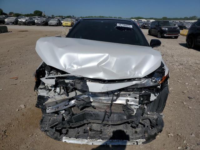  TOYOTA CAMRY 2019 Белый