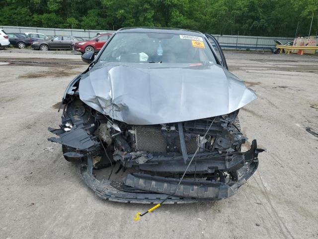  VOLKSWAGEN JETTA 2019 Серебристый