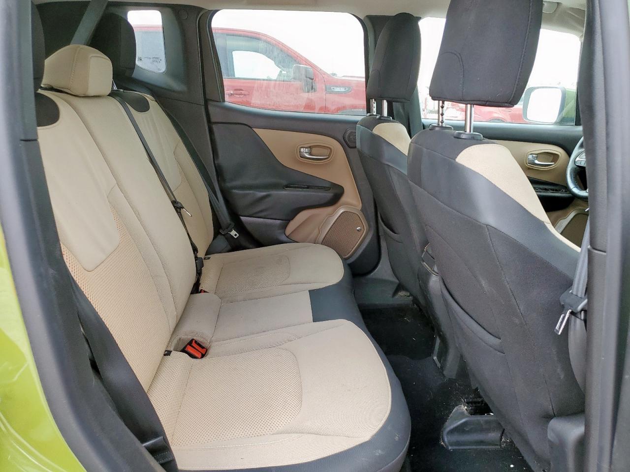 2016 Jeep Renegade Latitude VIN: ZACCJABWXGPC84761 Lot: 57351695