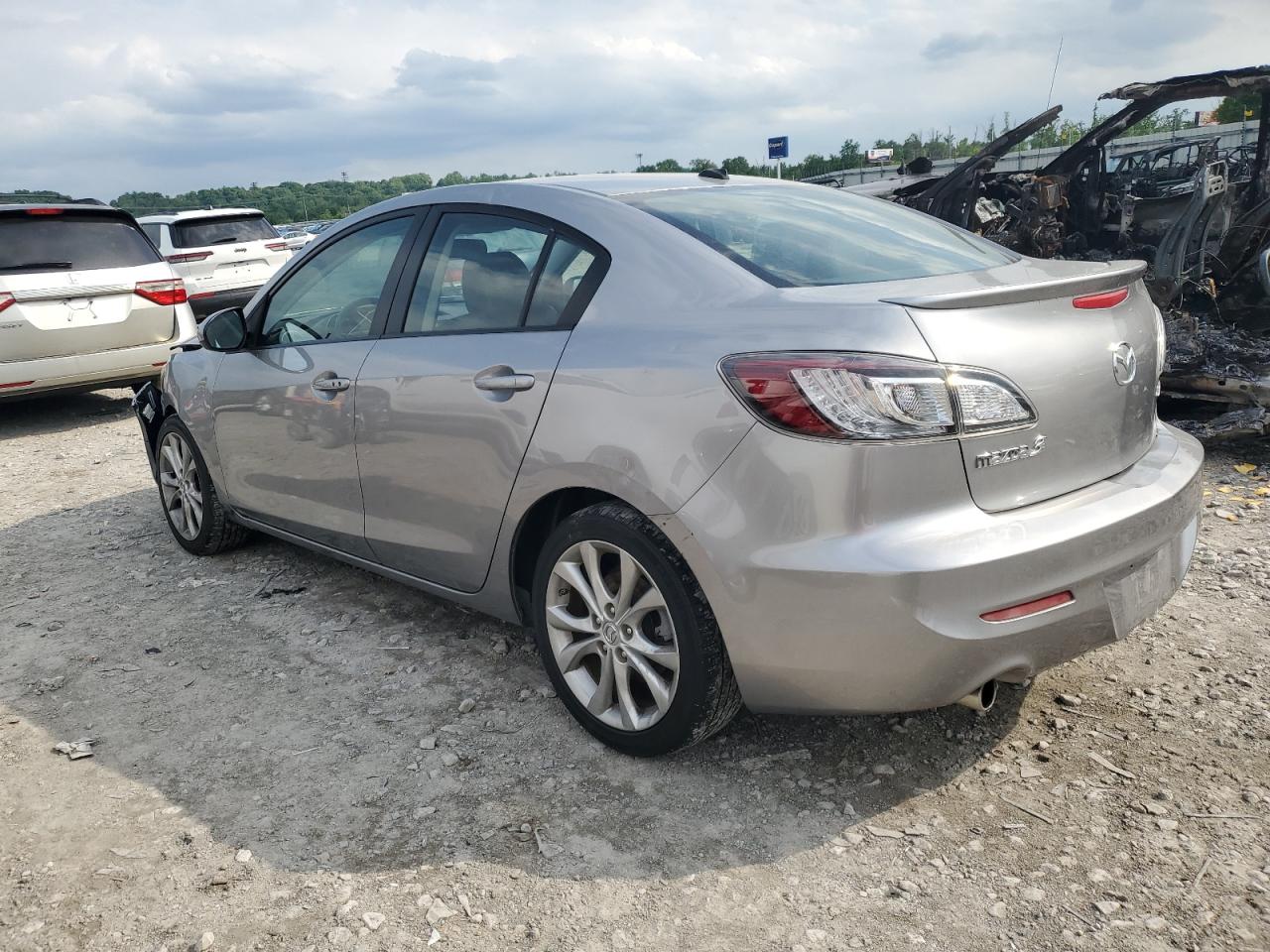 2011 Mazda 3 S VIN: JM1BL1W5XB1401576 Lot: 56746885