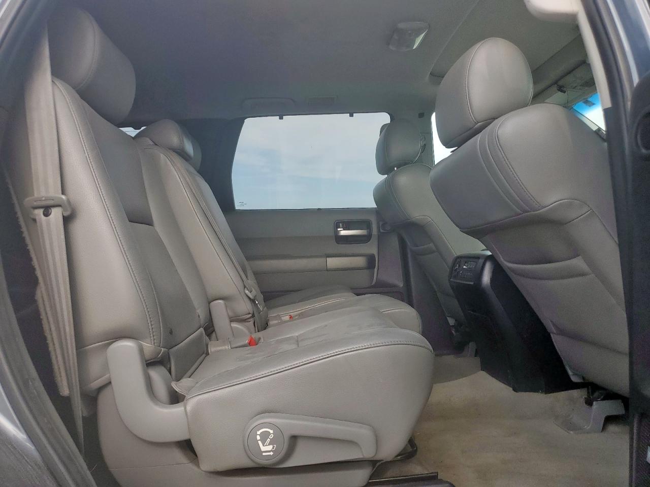 2016 Toyota Sequoia Limited VIN: 5TDKY5G16AS030230 Lot: 56001025