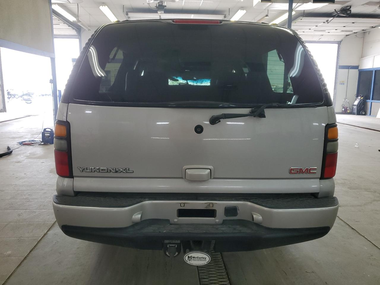 2005 GMC Yukon Xl Denali VIN: 1GKFK66U45J166190 Lot: 56972705