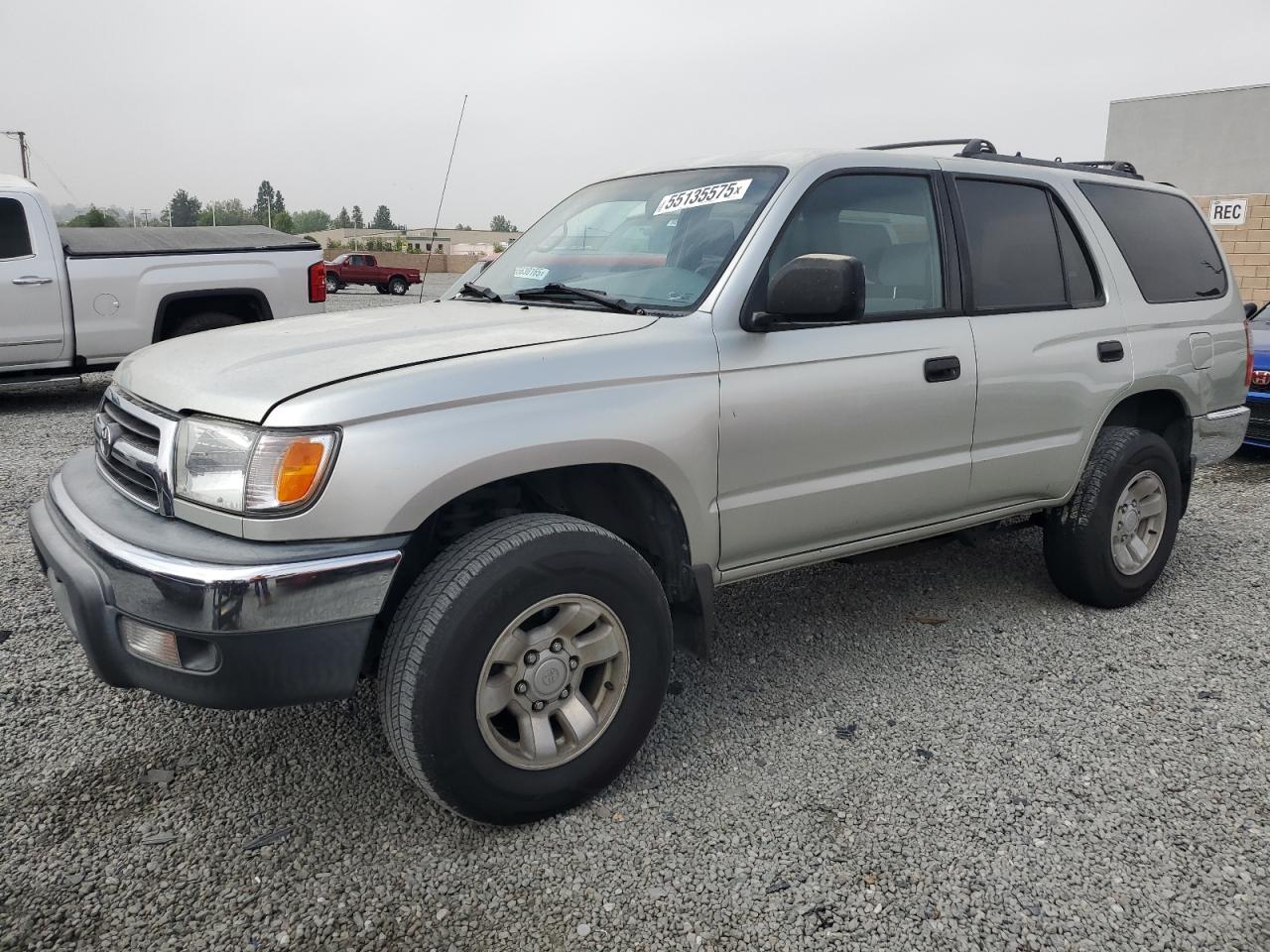Mentone, CA에서 판매 중인 2000 Toyota 4Runner - Minor Dent/Scratches