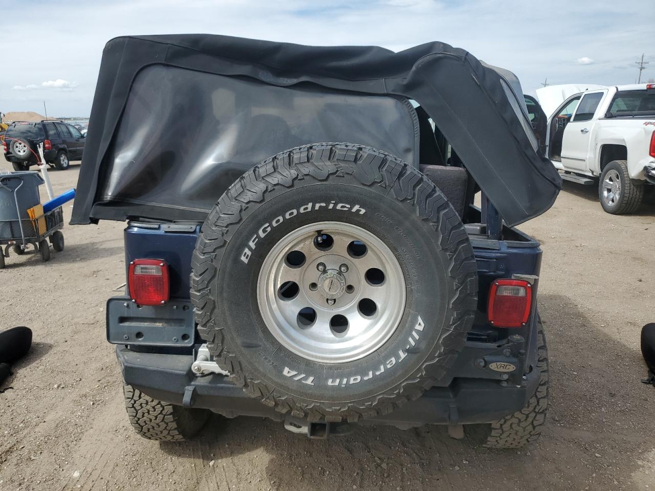 2002 Jeep Wrangler / Tj Sport VIN: 1J4FA49SX2P772609 Lot: 55893425
