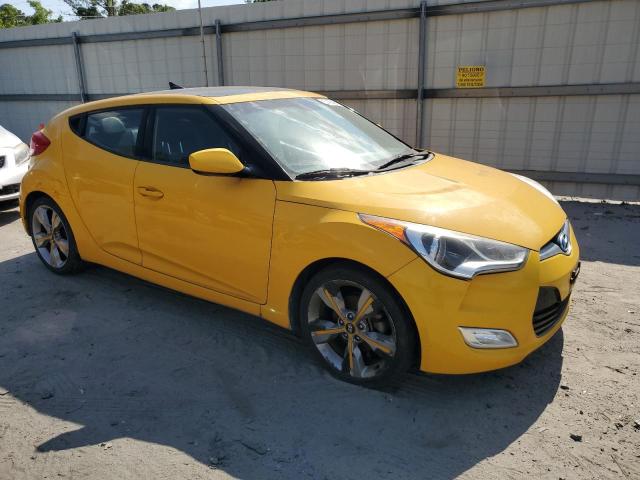  HYUNDAI VELOSTER 2016 Yellow