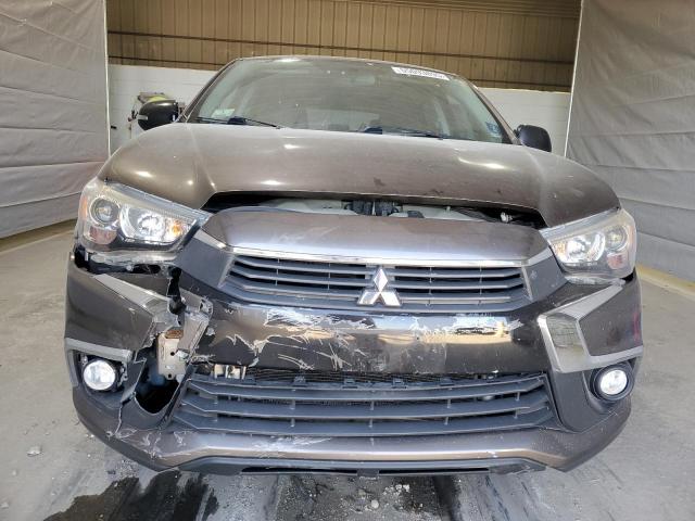  MITSUBISHI OUTLANDER 2017 Коричневий