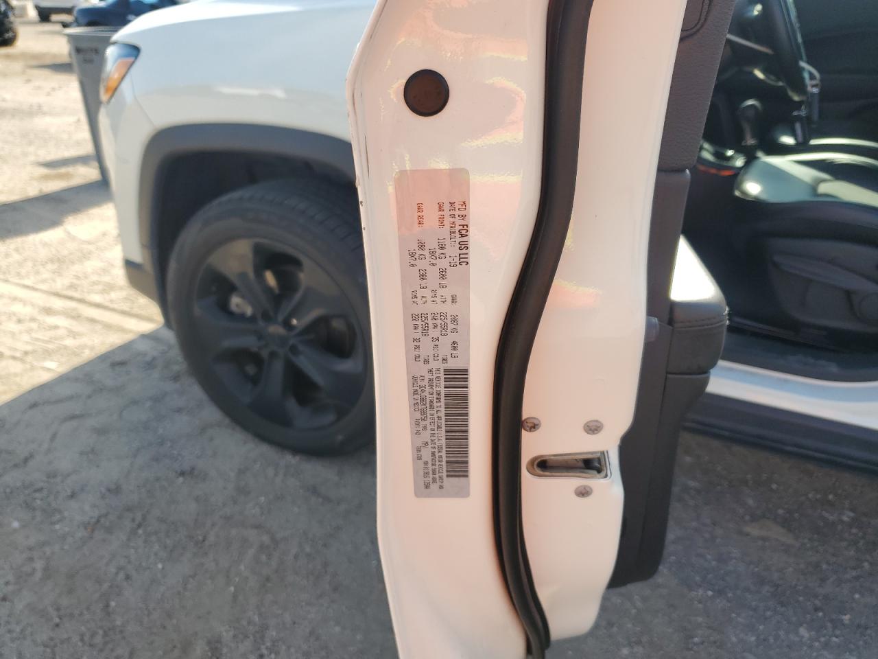 2019 Jeep Compass Latitude VIN: 3C4NJDBB2KT689750 Lot: 51062245