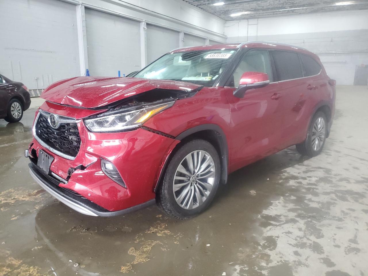 Fredericksburg, VA에서 판매 중인 2021 Toyota Highlander Platinum - Front End