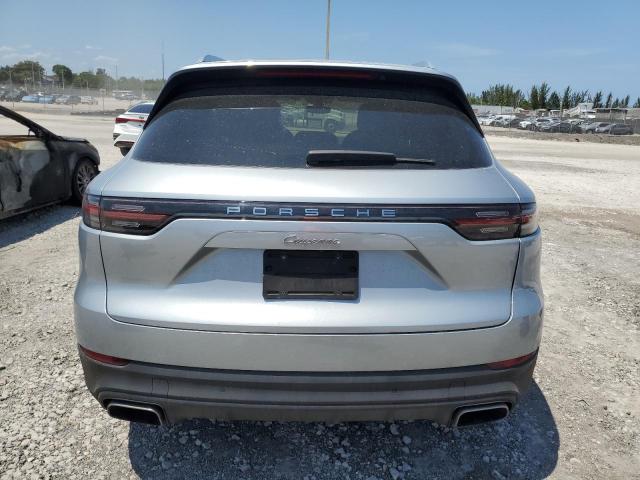  PORSCHE CAYENNE 2022 Srebrny