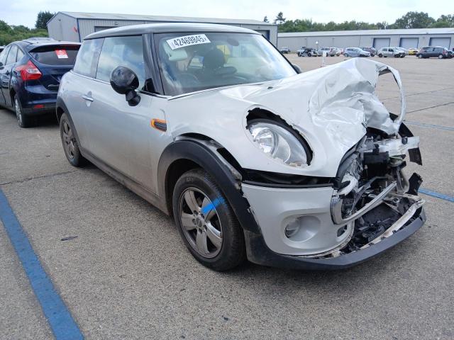 2017 MINI COOPER AUT